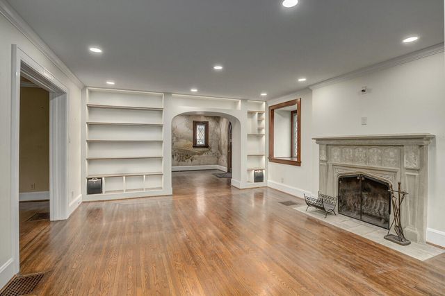 23 Fort Mitchell Avenue, Covington, KY 41011