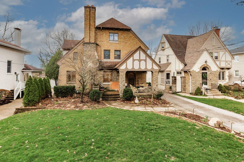 23 Fort Mitchell Avenue, Covington, KY 41011