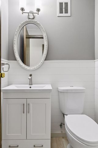 7604 Hampshire Avenue N, Brooklyn Park, MN 55428