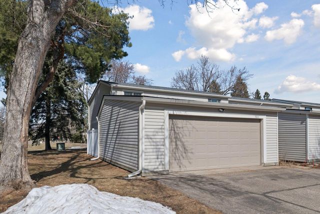 7604 Hampshire Avenue N, Brooklyn Park, MN 55428