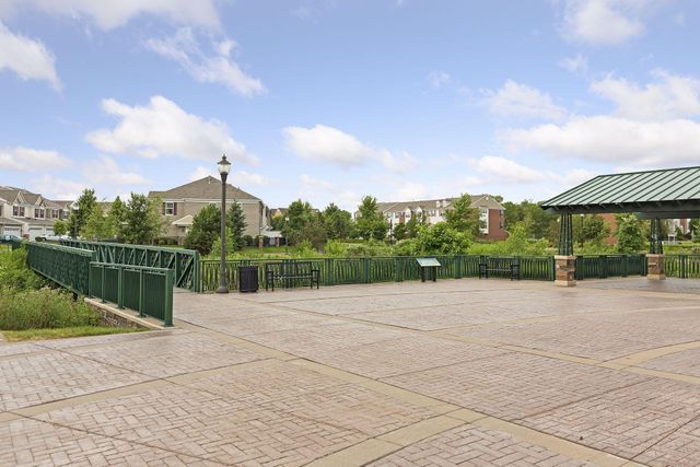 7604 Hampshire Avenue N, Brooklyn Park, MN 55428