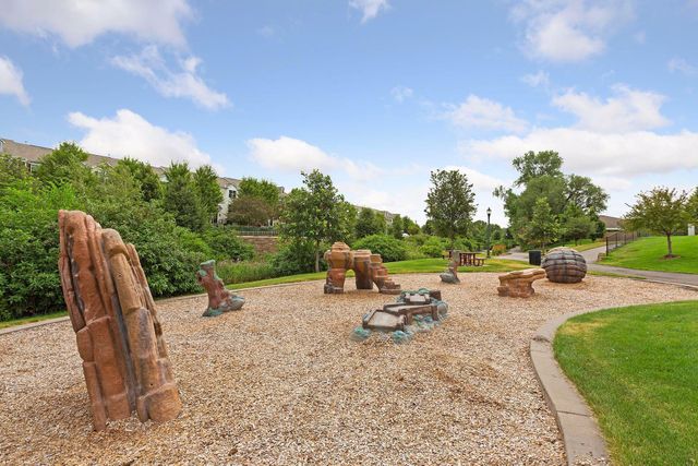 7604 Hampshire Avenue N, Brooklyn Park, MN 55428