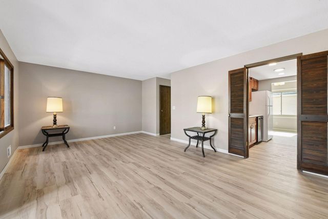 7604 Hampshire Avenue N, Brooklyn Park, MN 55428