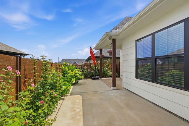 4919 Dry Creek, Sherman, TX 75092