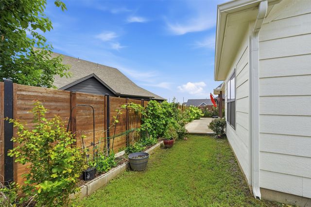 4919 Dry Creek, Sherman, TX 75092