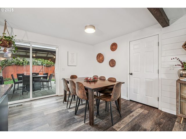 171 Ne 18TH St, Gresham, OR 97030