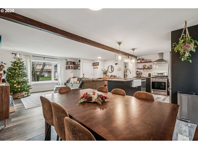 171 Ne 18TH St, Gresham, OR 97030