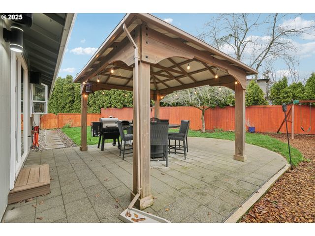 171 Ne 18TH St, Gresham, OR 97030