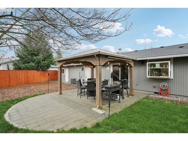 171 Ne 18TH St, Gresham, OR 97030