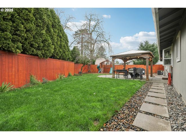 171 Ne 18TH St, Gresham, OR 97030