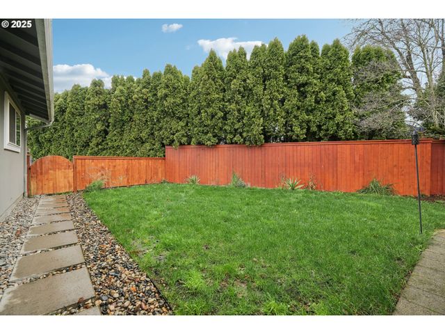 171 Ne 18TH St, Gresham, OR 97030