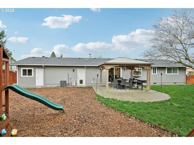 171 Ne 18TH St, Gresham, OR 97030
