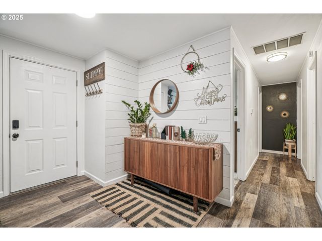 171 Ne 18TH St, Gresham, OR 97030