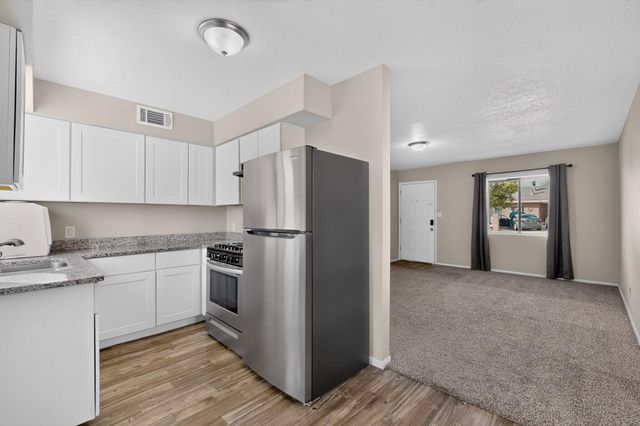 1500 Alamo Avenue SE, Albuquerque, NM 87106