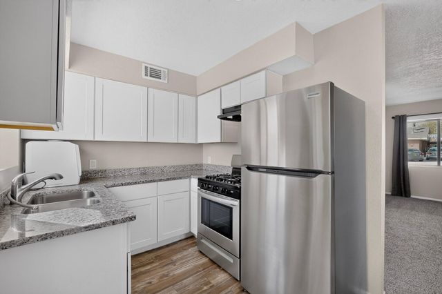 1500 Alamo Avenue SE, Albuquerque, NM 87106