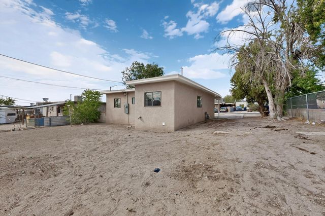 1500 Alamo Avenue SE, Albuquerque, NM 87106