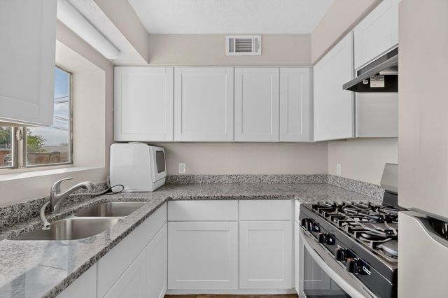 1500 Alamo Avenue SE, Albuquerque, NM 87106