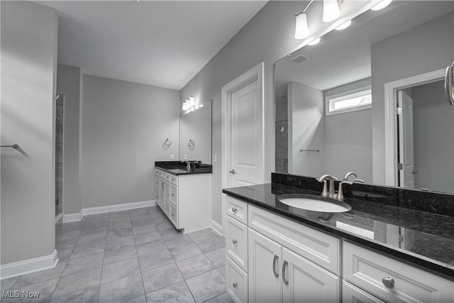 1343 Skyland Falls Boulevard, Hinckley, OH 44233