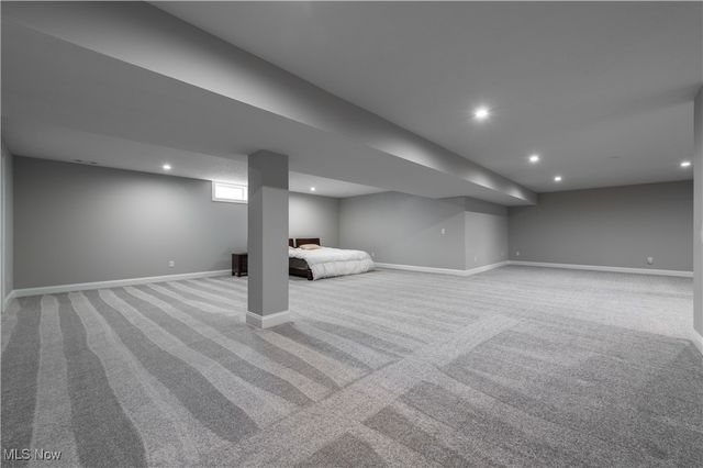 1343 Skyland Falls Boulevard, Hinckley, OH 44233