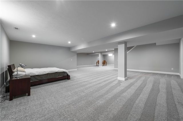 1343 Skyland Falls Boulevard, Hinckley, OH 44233