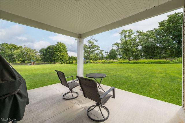 1343 Skyland Falls Boulevard, Hinckley, OH 44233