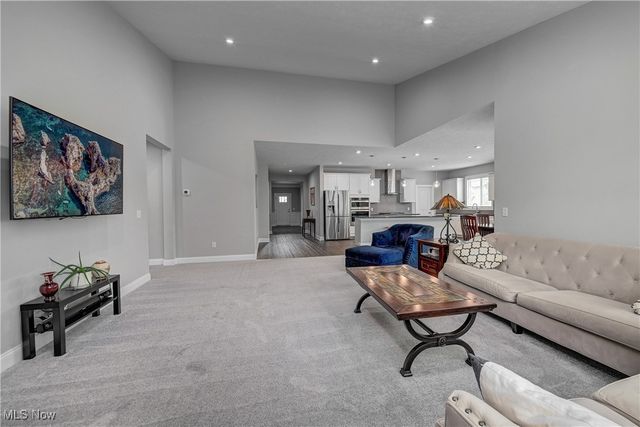 1343 Skyland Falls Boulevard, Hinckley, OH 44233