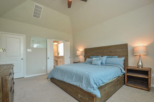 3711 Lake Falls Drive, Fulshear, TX 77441