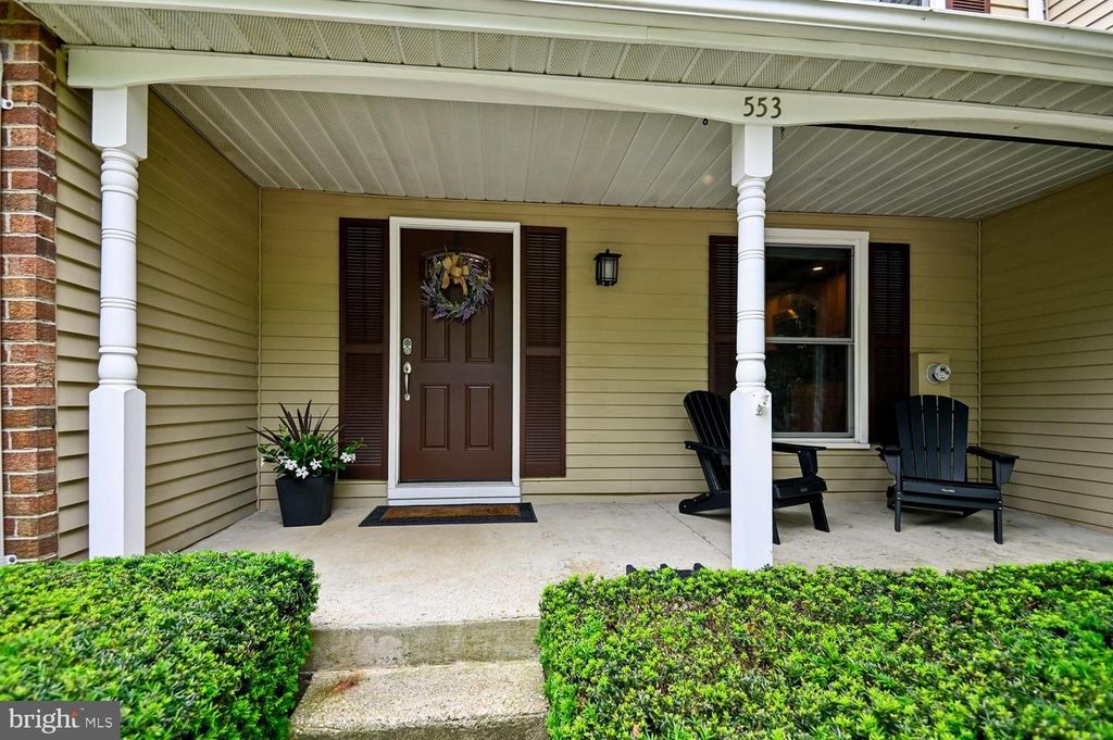 Image 3 of property listing at 553 BAY DALE CT, Arnold, MD 21012