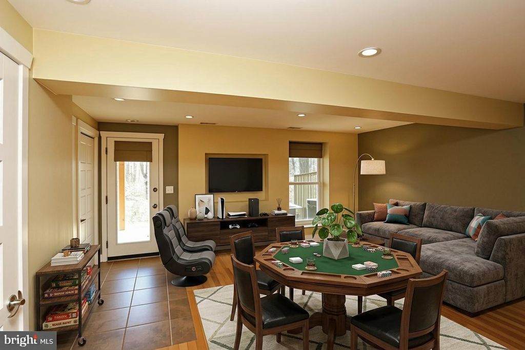 Image 39 of property listing at 553 BAY DALE CT, Arnold, MD 21012