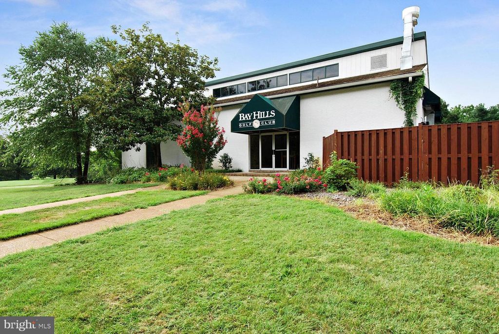 Image 60 of property listing at 553 BAY DALE CT, Arnold, MD 21012