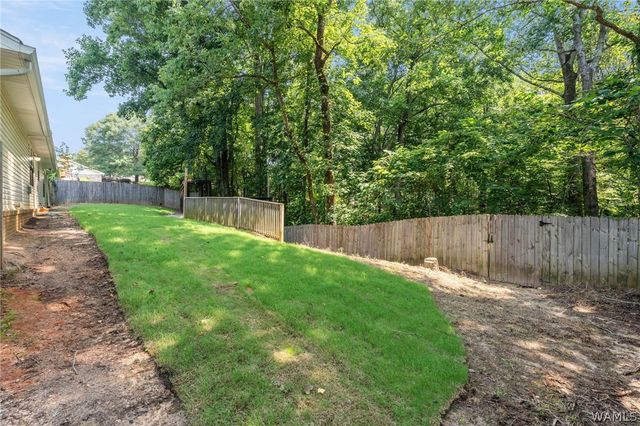 6219 37th Court NE, Tuscaloosa, AL 35406