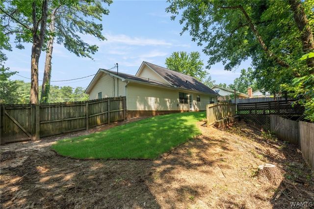 6219 37th Court NE, Tuscaloosa, AL 35406