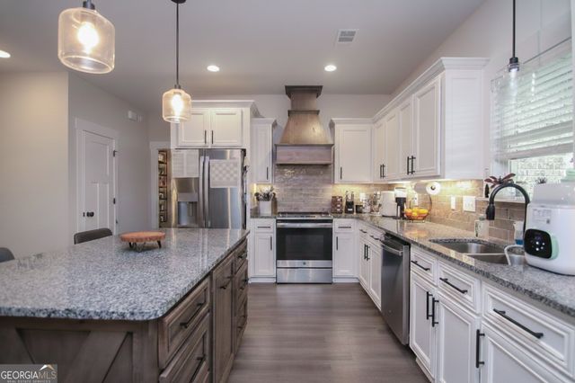 101 Lighterknot Trail, Perry, GA 31069