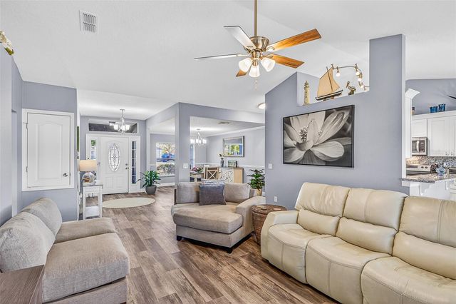 36700 OCONEE AVENUE, Eustis, FL 32736