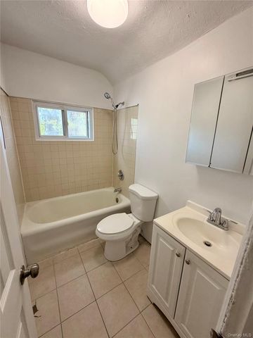 324 UNDERHILL AVE, Bronx, NY 10473
