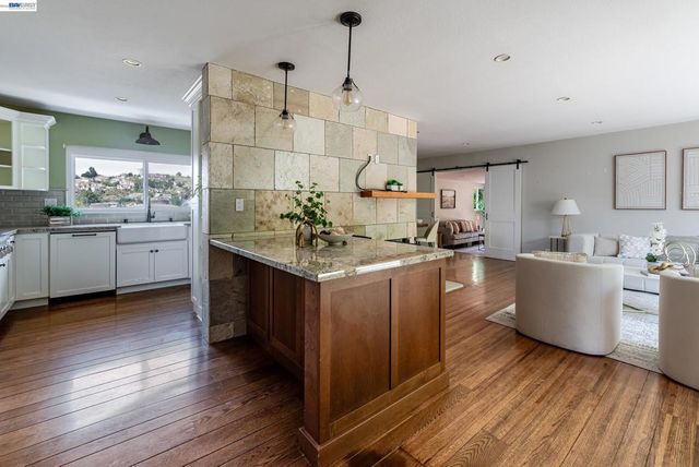 3488 Brookdale Blvd, Castro Valley, CA 94546