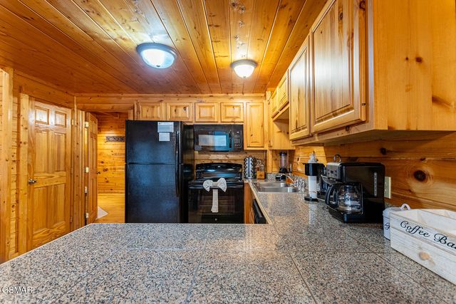 1511 Rainbow Ridge Way, Sevierville, TN 37862
