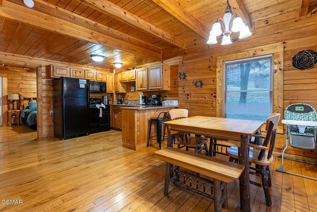 1511 Rainbow Ridge Way, Sevierville, TN 37862