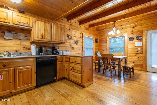 1511 Rainbow Ridge Way, Sevierville, TN 37862