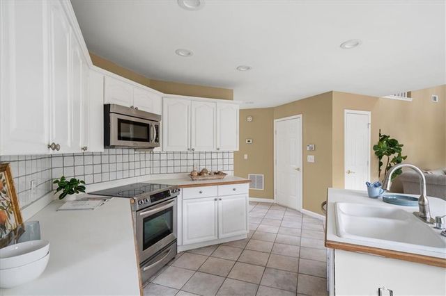 5595 Hillgate Crossing, Alpharetta, GA 30005