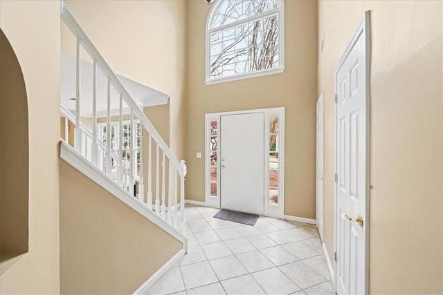 5595 Hillgate Crossing, Alpharetta, GA 30005