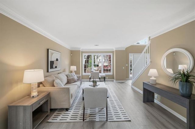 5595 Hillgate Crossing, Alpharetta, GA 30005