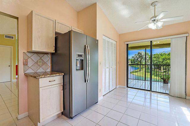 3283 Jog Park Drive, Greenacres, FL 33467