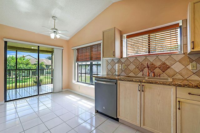 3283 Jog Park Drive, Greenacres, FL 33467