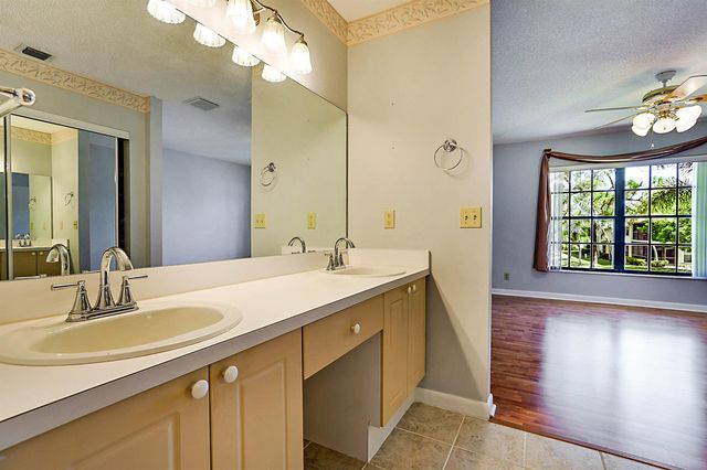 3283 Jog Park Drive, Greenacres, FL 33467