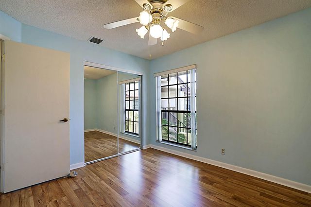 3283 Jog Park Drive, Greenacres, FL 33467