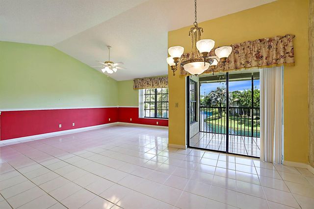 3283 Jog Park Drive, Greenacres, FL 33467
