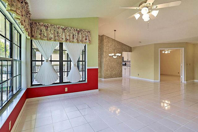 3283 Jog Park Drive, Greenacres, FL 33467