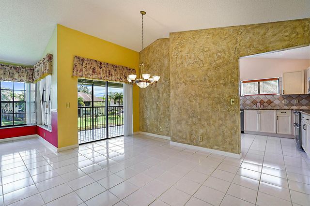 3283 Jog Park Drive, Greenacres, FL 33467