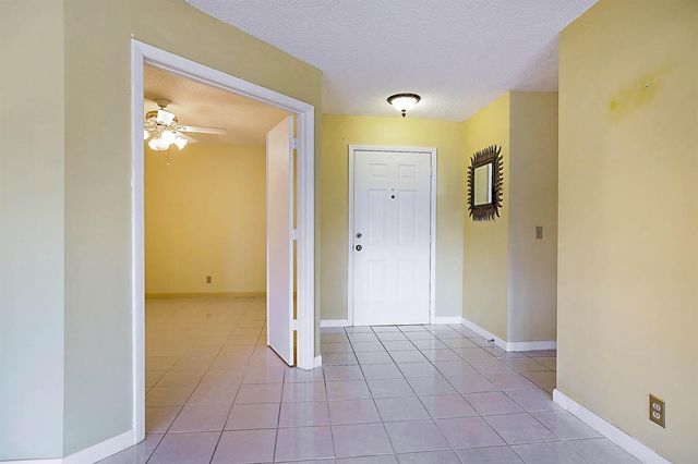 3283 Jog Park Drive, Greenacres, FL 33467